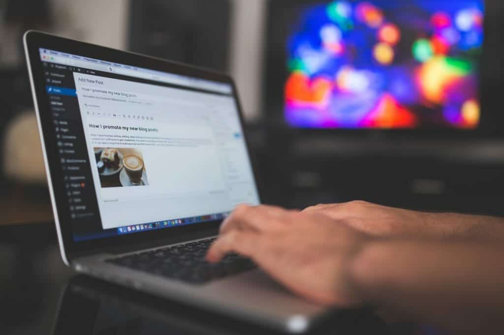wordpress social media